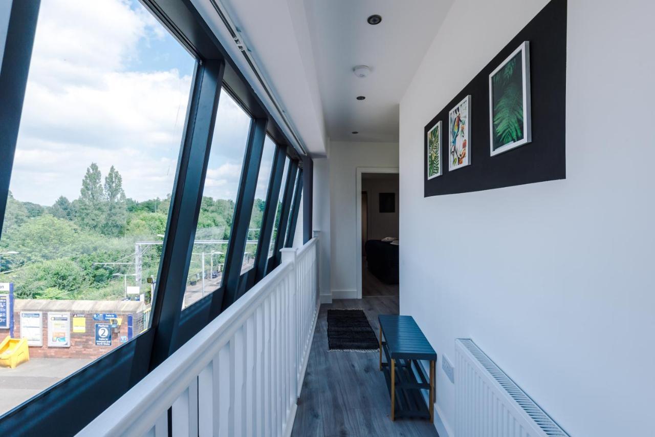 Rest & Recharge At The Station Apartments Manchester Exterior photo