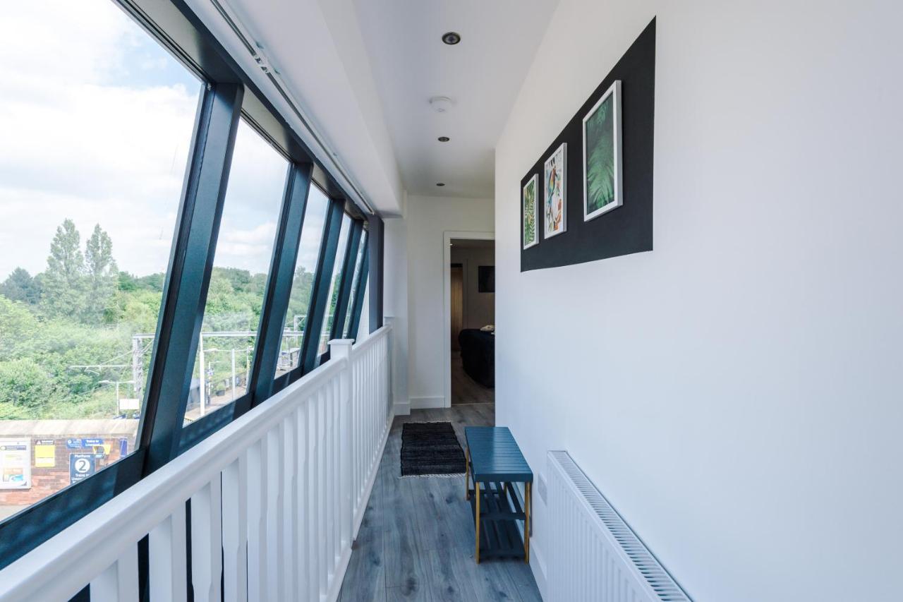 Rest & Recharge At The Station Apartments Manchester Exterior photo
